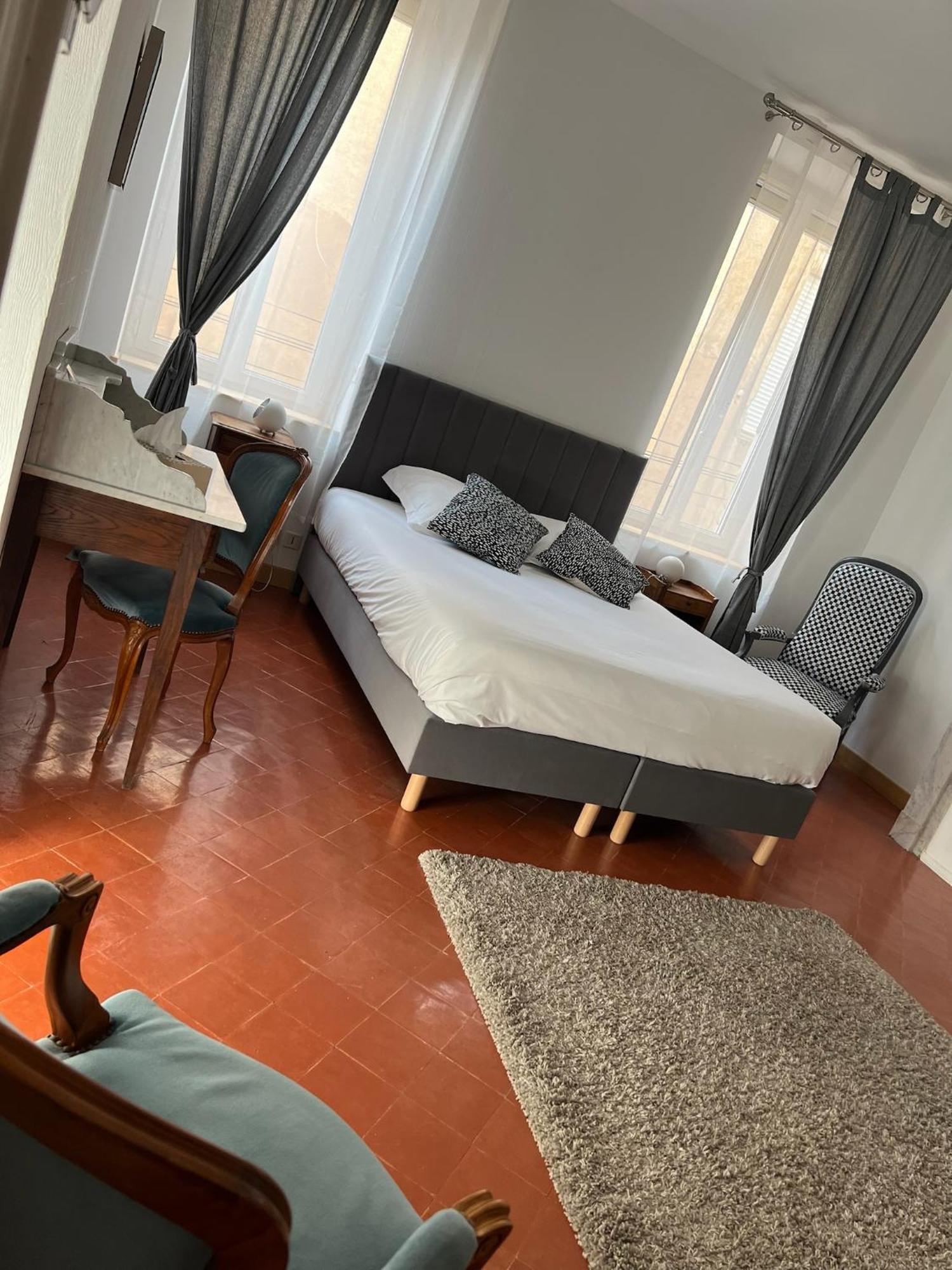 Entre Midi - Maison D'Hotes - B&B Capestang Ngoại thất bức ảnh